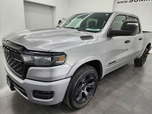 Used 2025 RAM 1500 Big Horn AWD/4WD image 7