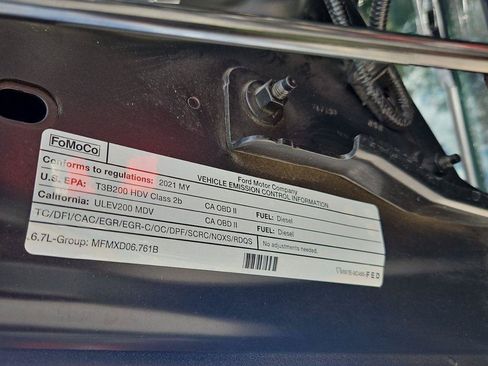 Used 2021 Ford F250 Lariat w/ Chrome Package AWD/4WD image 25