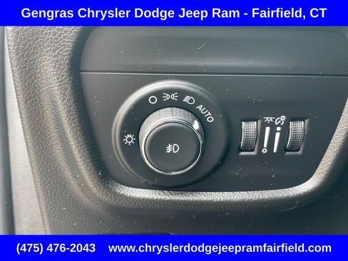 Certified 2023 Jeep Grand Cherokee Limited w/ Luxury Tech Group II AWD/4WD image 49