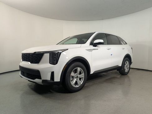 New 2026 Kia Sorento LX image 3