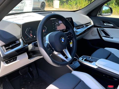 New 2026 BMW X1 xDrive28i w/ Convenience Package AWD/4WD image 9