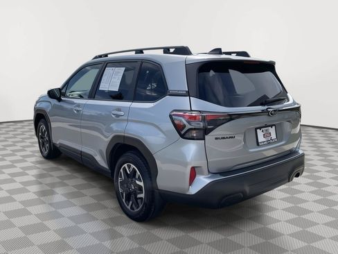 Certified 2025 Subaru Forester Premium AWD/4WD image 10