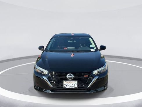 Used 2025 Nissan Sentra SR FWD image 2