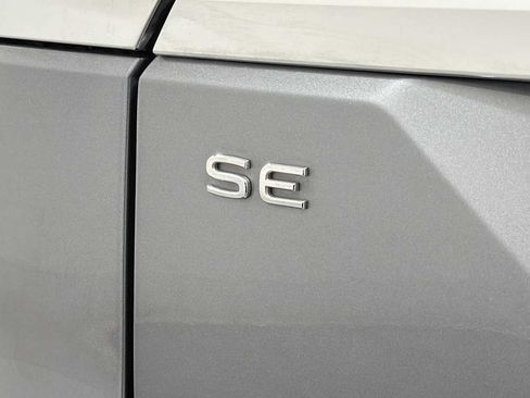 Used 2024 Volkswagen Atlas SE w/ Panoramic Sunroof Package AWD/4WD image 29