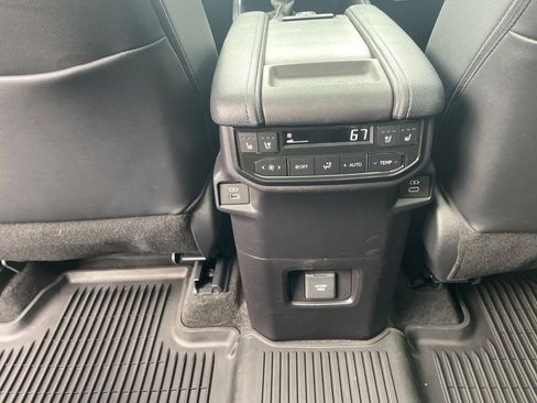 Used 2024 Toyota Grand Highlander Platinum image 52