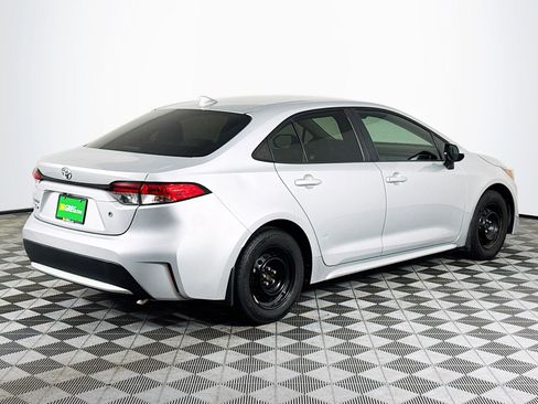 Used 2021 Toyota Corolla L FWD image 10