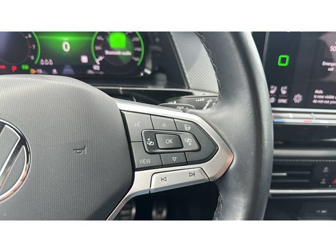 Used 2024 Volkswagen Atlas Cross Sport SEL Premium R-Line AWD/4WD image 24