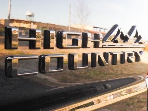 Used 2024 Chevrolet Silverado 1500 High Country w/ Midnight Edition image 42