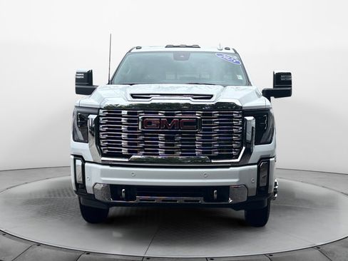 Certified 2025 GMC Sierra 3500 Denali w/ Denali Reserve Package AWD/4WD image 2