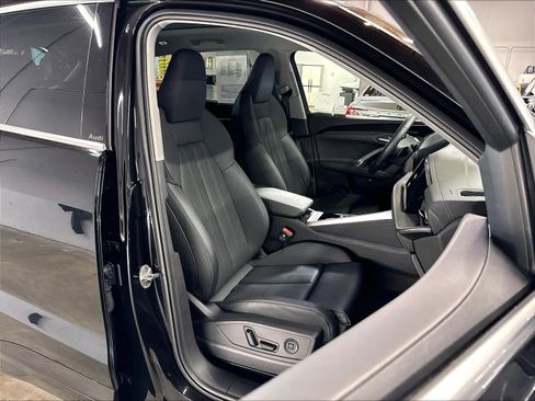 Used 2025 Audi Q5 Prestige AWD/4WD image 10