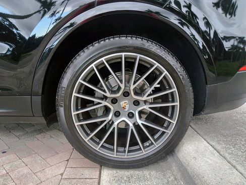 Used 2019 Porsche Cayenne S AWD/4WD image 50