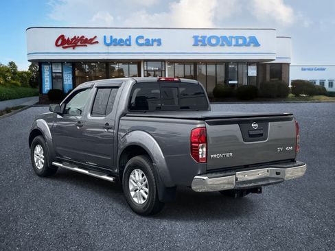 Used 2020 Nissan Frontier SV w/ SV Utility Package AWD/4WD image 3