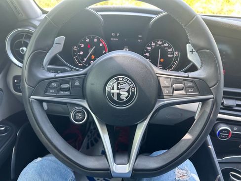 Used 2019 Alfa Romeo Giulia Ti Sport w/ Quick Order Package 22S Sport image 17