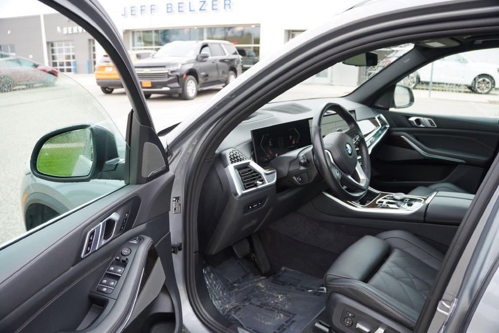 Used 2026 BMW X5 xDrive40i AWD/4WD image 14