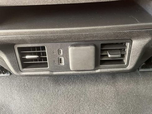 Used 2025 Chevrolet Silverado 1500 LT AWD/4WD image 13