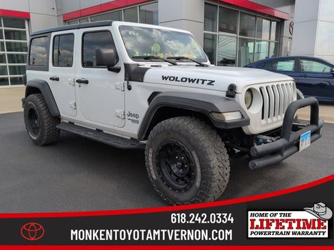 Used 2018 Jeep Wrangler Unlimited Sport AWD/4WD image 1