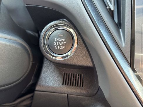 New 2026 Subaru Crosstrek 2.5i Limited w/ Crosstrek Mirror Package image 29