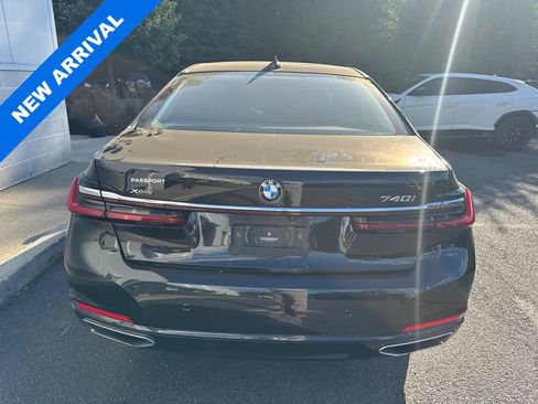 Used 2020 BMW 740i xDrive AWD/4WD image 3