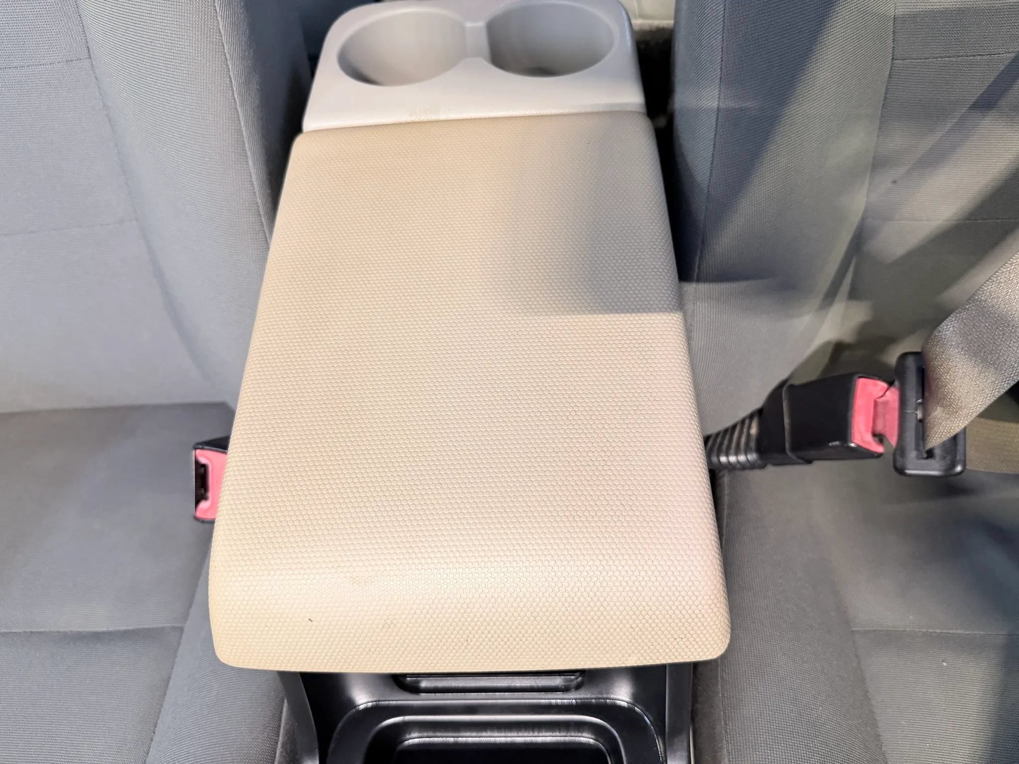 Used 2010 Ford Escape XLS FWD image 23