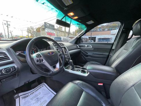 Used 2015 Ford Explorer XLT w/ Equipment Group 202A image 33