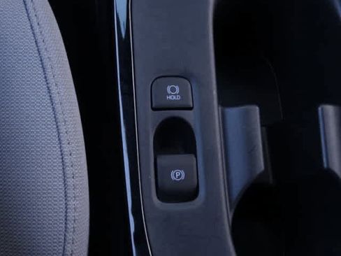 Used 2025 Toyota Corolla SE image 35