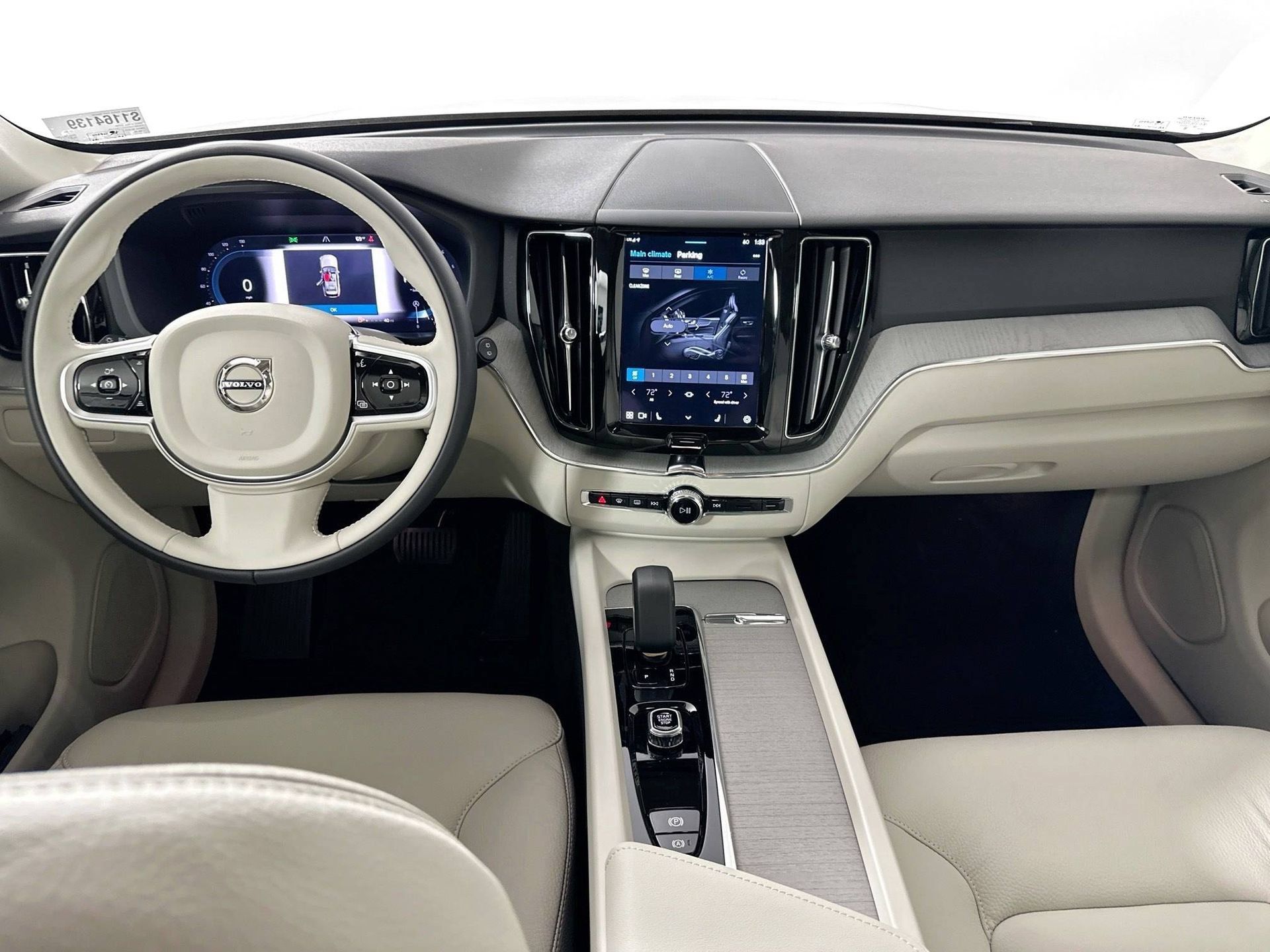 Certified 2025 Volvo XC60 B5 Plus w/ Protection Package Premier AWD/4WD image 17