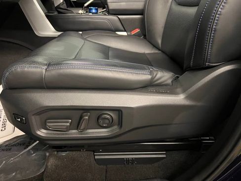 Used 2023 Toyota Tundra Platinum image 10