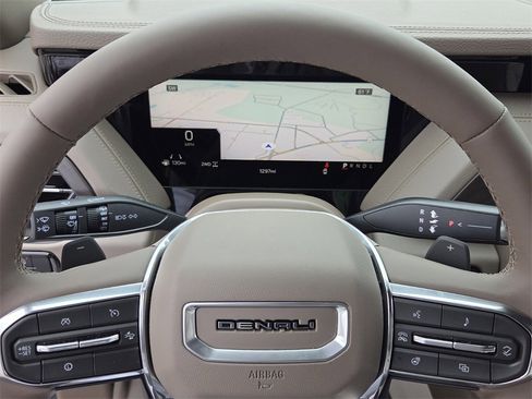 Used 2026 GMC Yukon XL Denali w/ Sun & Power Step Package image 22