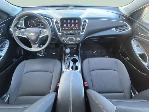 Used 2024 Chevrolet Malibu LT image 33