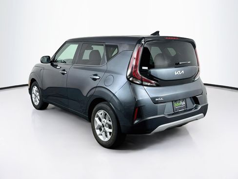 Used 2025 Kia Soul LX w/ LX Technology Package FWD image 5