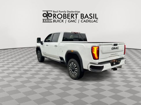 Used 2024 GMC Sierra 2500 Denali Ultimate w/ Snow Plow Prep/Camper Package AWD/4WD image 6