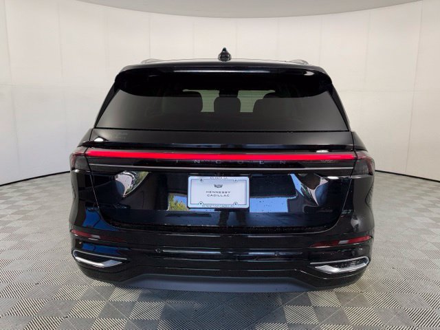 Used 2025 Lincoln Nautilus Reserve AWD/4WD image 8