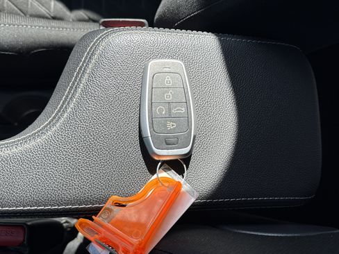 Used 2021 Nissan Kicks S FWD image 21