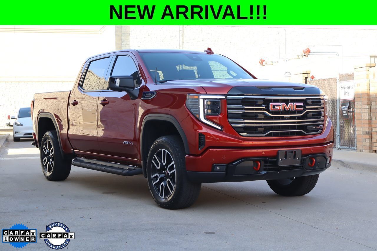 Used 2025 GMC Sierra 1500 AT4 w/ AT4 Premium Package AWD/4WD image 1