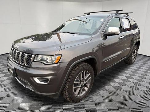 Used 2017 Jeep Grand Cherokee Limited AWD/4WD image 3