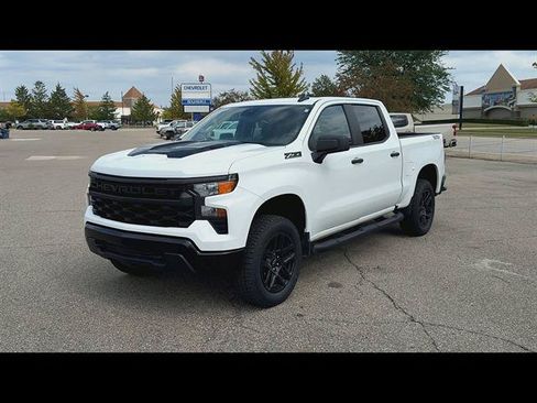 Used 2025 Chevrolet Silverado 1500 Custom Trail Boss w/ Turbomax Blackout Package AWD/4WD image 49