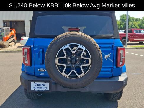 Used 2023 Ford Bronco Outer Banks AWD/4WD image 9