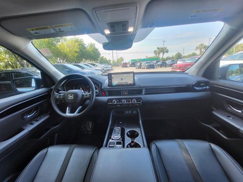 Certified 2024 Honda Pilot Touring image 15