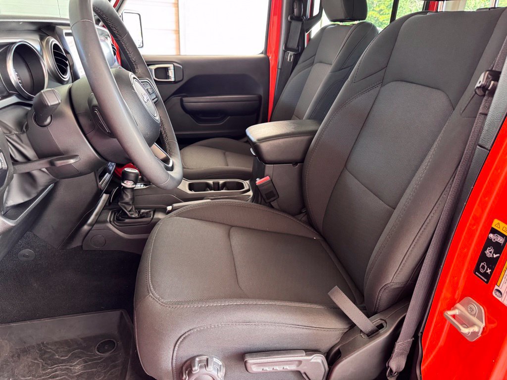 Used 2023 Jeep Wrangler Unlimited Sport AWD/4WD image 9