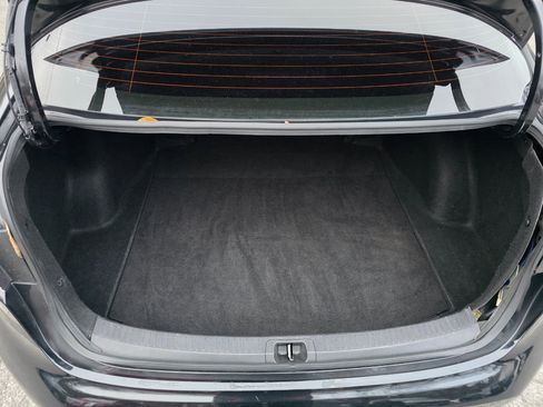 Used 2021 Toyota Corolla LE image 13