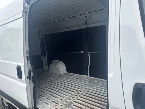 Used 2023 RAM ProMaster 2500 FWD image 33