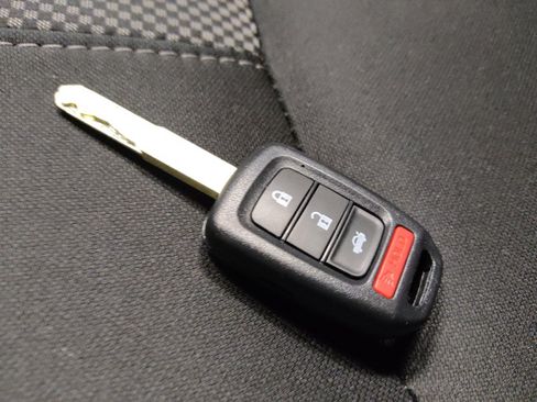 Used 2020 Honda Civic LX image 32
