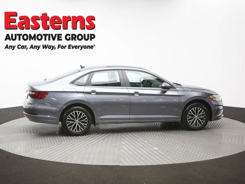 Used 2020 Volkswagen Jetta SE w/ SE Cold Weather Package image 46