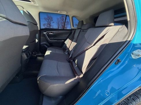 Used 2019 Toyota RAV4 XLE image 12