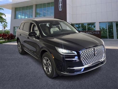 New 2026 Lincoln Corsair Premiere image 2