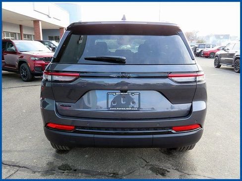 New 2025 Jeep Grand Cherokee Limited image 6