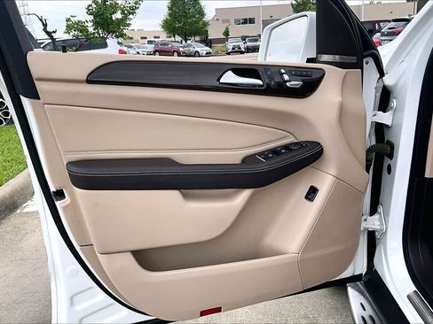 Used 2017 Mercedes-Benz GLE 350 image 22