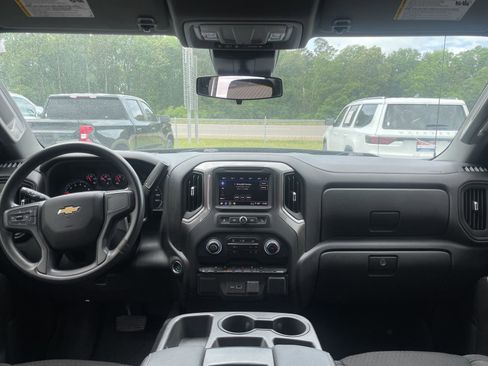 Used 2023 Chevrolet Silverado 1500 Custom RWD image 9