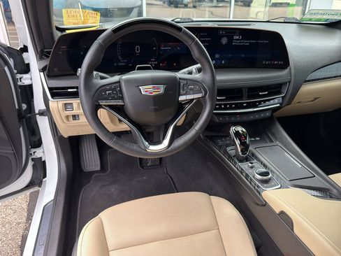 Used 2025 Cadillac CT5 Premium Luxury RWD image 12