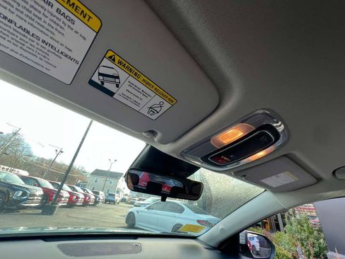 Used 2025 Hyundai Kona SEL image 15